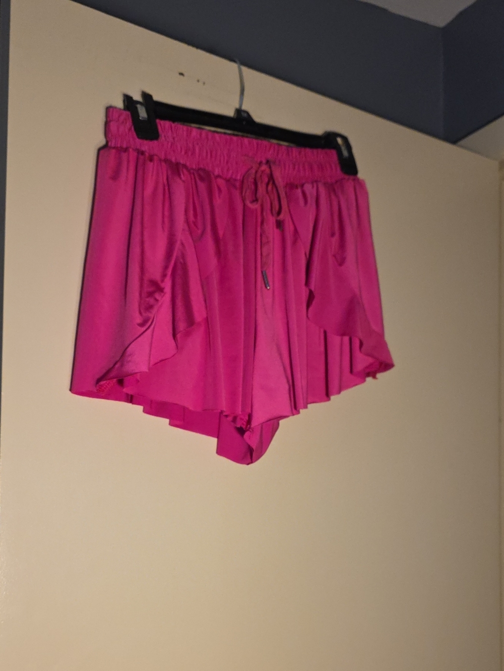 Women’s Hot Pink Ruffle Drawstring Shorts